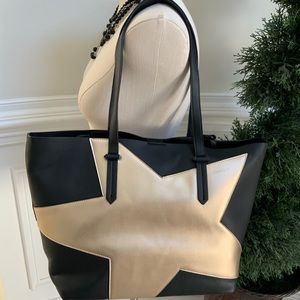 Kendall & Kylie large tote bag with pouch
